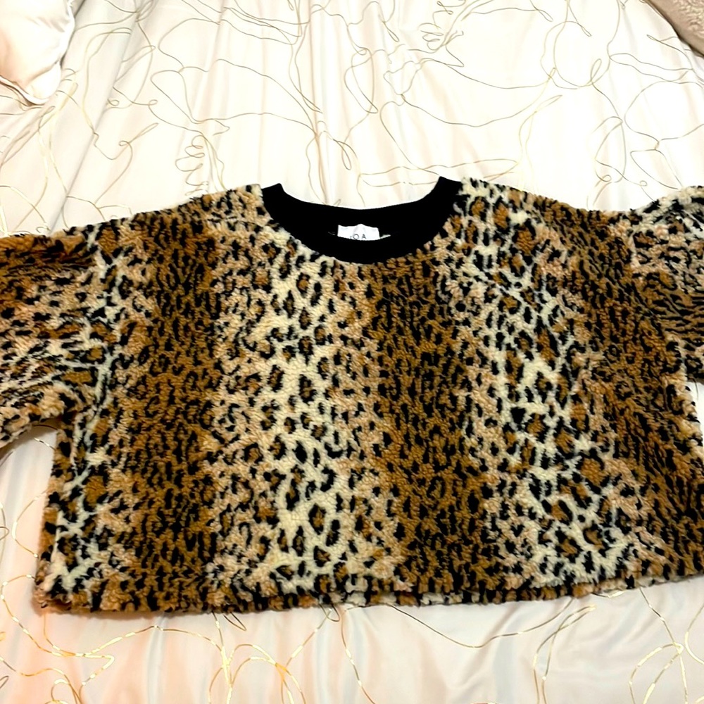 leopard print sweater